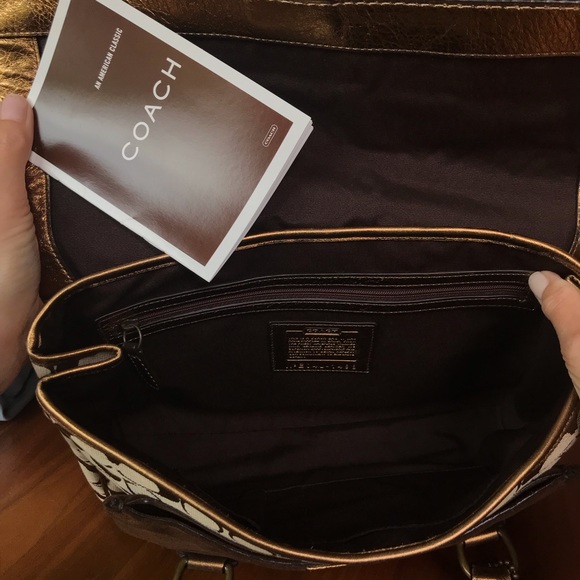 BRAND NEW Vintage Coach Handbag from Fall ‘04 - Picture 4 of 4